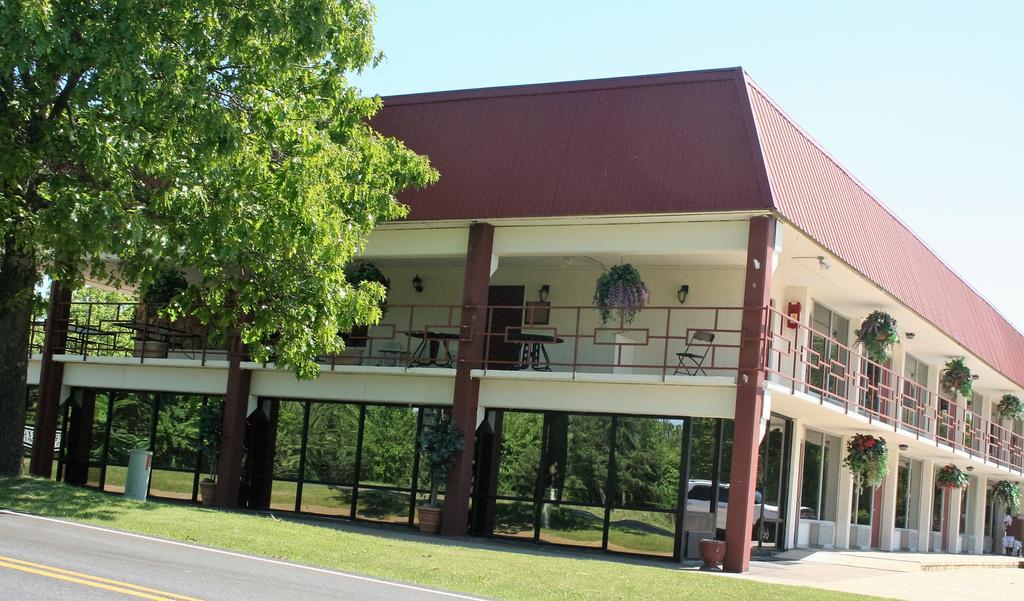 Passion Play Road Inn - Formerly Statue Road Inn Eureka Springs Exterior photo